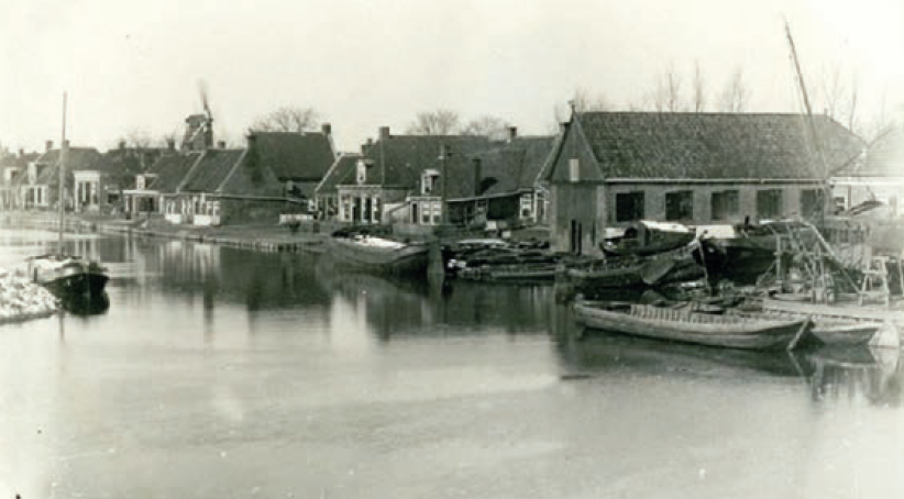 Scheepswerf Barkmeijer in Dokkum, waar de Ebenhaëzer in 1907 werd gebouwd